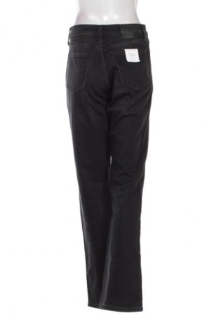 Női farmernadrág Calvin Klein Jeans, Méret M, Szín Fekete, Ár 31 549 Ft