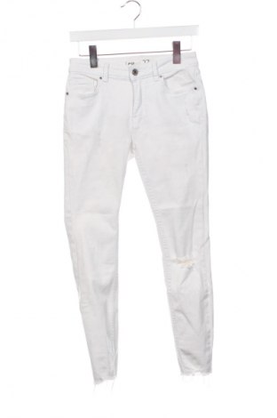 Дамски дънки Fb Sister, Размер M, Цвят Бял, Цена 30,00 лв.