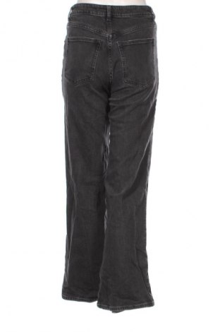 Damskie jeansy H&M, Rozmiar S, Kolor Szary, Cena 66,67 zł