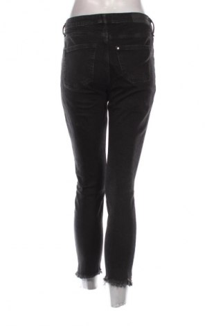 Damskie jeansy H&M, Rozmiar S, Kolor Czarny, Cena 66,67 zł