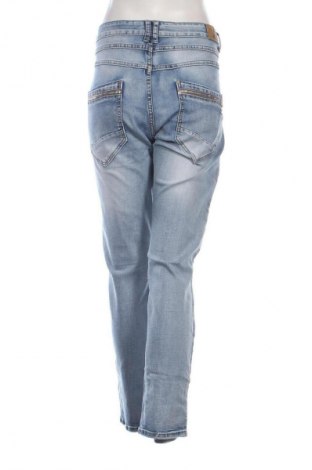 Damskie jeansy KAROSTAR, Rozmiar 3XL, Kolor Niebieski, Cena 66,39 zł