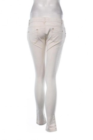 Damen Jeans Kiss Pink, Größe M, Farbe Beige, Preis € 14,77