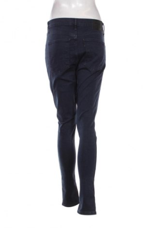 Damskie jeansy Levi's, Rozmiar L, Kolor Niebieski, Cena 145,99 zł
