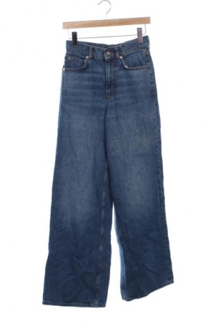 Γυναικείο Τζίν Mango, Μέγεθος XS, Χρώμα Μπλέ, Τιμή 14,99 €