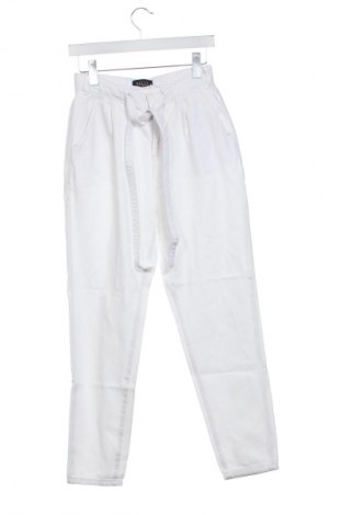 Damskie jeansy Mohito, Rozmiar S, Kolor Biały, Cena 51,99 zł