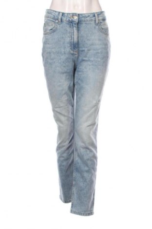Дамски дънки Moschino Jeans, Размер S, Цвят Син, Цена 214,96 лв.