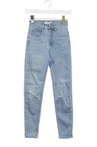 Blugi de femei Pull&Bear, Mărime XS, Culoare Albastru, Preț 76,32 Lei