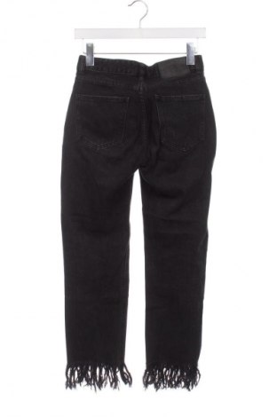 Női farmernadrág Pull&Bear, Méret XS, Szín Fekete, Ár 7 022 Ft