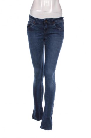 Blugi de femei Q/S by S.Oliver, Mărime M, Culoare Albastru, Preț 66,99 Lei