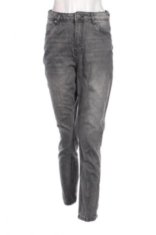 Γυναικείο Τζίν Reserved, Μέγεθος S, Χρώμα Γκρί, Τιμή 9,99 €