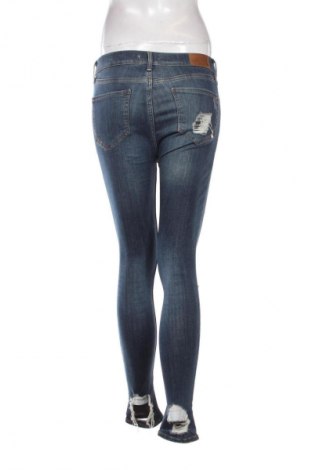 Damskie jeansy River Island, Rozmiar M, Kolor Niebieski, Cena 94,99 zł