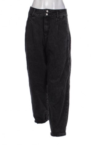 Blugi de femei SHEIN, Mărime L, Culoare Negru, Preț 27,99 Lei