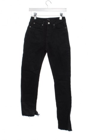 Damskie jeansy Sinsay, Rozmiar S, Kolor Czarny, Cena 43,99 zł