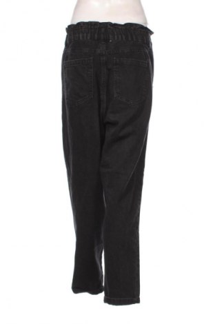 Damskie jeansy Stradivarius, Rozmiar M, Kolor Czarny, Cena 66,67 zł
