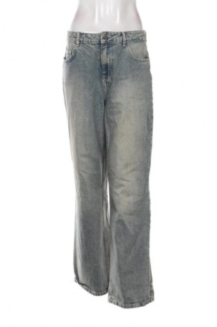 Damskie jeansy Stradivarius, Rozmiar M, Kolor Niebieski, Cena 66,67 zł
