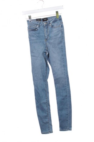 Γυναικείο Τζίν Vero Moda, Μέγεθος XS, Χρώμα Μπλέ, Τιμή 49,99 €
