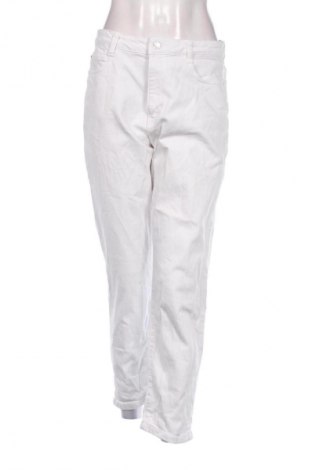 Női farmernadrág Zara, Méret M, Szín Fehér, Ár 5 400 Ft
