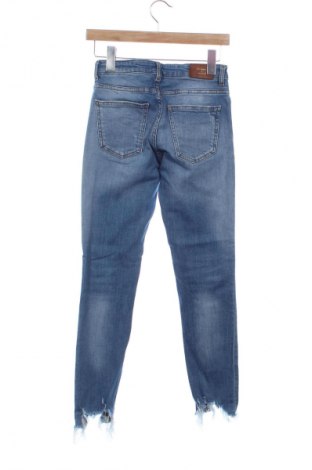 Γυναικείο Τζίν Zara, Μέγεθος S, Χρώμα Μπλέ, Τιμή 9,99 €