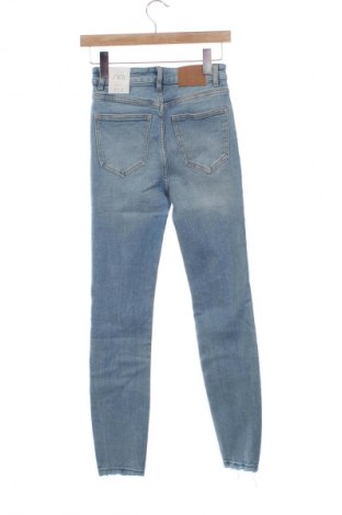 Γυναικείο Τζίν Zara, Μέγεθος XS, Χρώμα Μπλέ, Τιμή 31,82 €