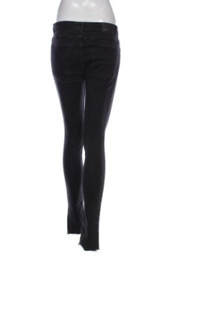 Damskie jeansy Zara, Rozmiar M, Kolor Czarny, Cena 62,07 zł