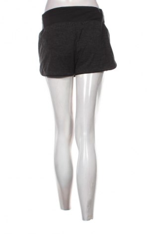 Damen Shorts Adidas, Größe M, Farbe Schwarz, Preis € 17,39