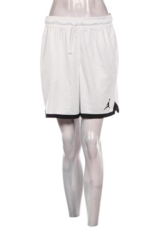 Pantaloni scurți de femei Air Jordan Nike, Mărime L, Culoare Alb, Preț 149,99 Lei
