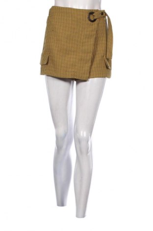 Damskie szorty Bershka, Rozmiar S, Kolor Kolorowy, Cena 28,99 zł