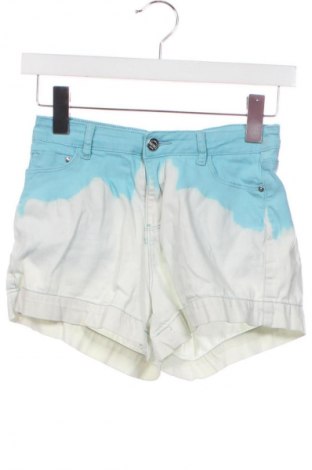 Дамски къс панталон Cropp, Размер XS, Цвят Многоцветен, Цена 20,99 лв.