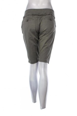 Damen Shorts Jennyfer, Größe S, Farbe Grün, Preis € 9,72