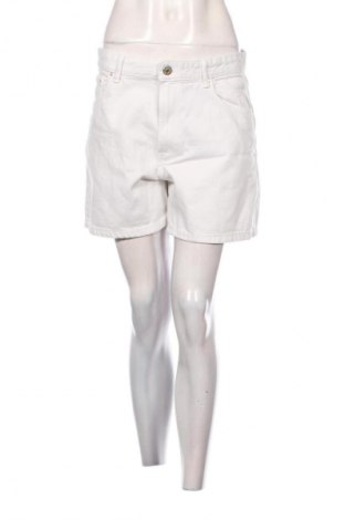 Damen Shorts Pull&Bear, Größe M, Farbe Weiß, Preis 7,99 €
