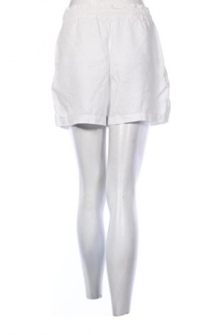 Damskie szorty Reserved, Rozmiar M, Kolor Biały, Cena 33,99 zł