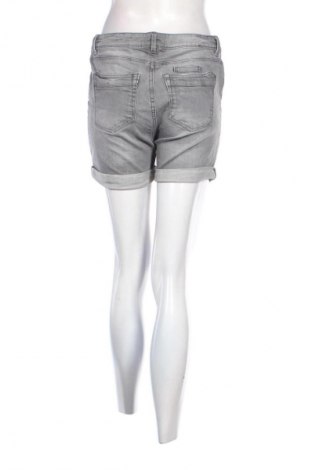 Pantaloni scurți de femei Tom Tailor, Mărime M, Culoare Gri, Preț 71,99 Lei