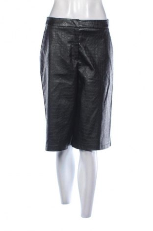 Damen Shorts Vero Moda, Größe M, Farbe Mehrfarbig, Preis 22,46 €