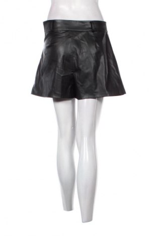 Damen Shorts Zara, Größe S, Farbe Schwarz, Preis 10,23 €