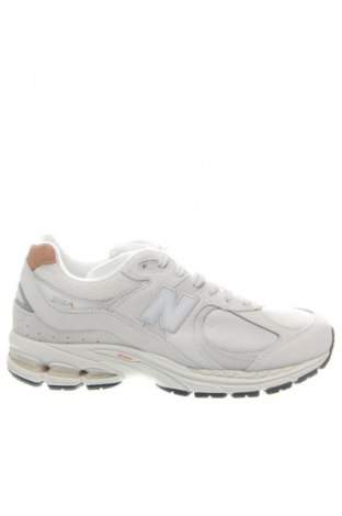 Дамски обувки New Balance, Размер 39, Цвят Бял, Цена 203,00 лв.