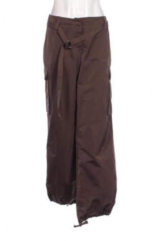 Pantaloni de femei BOSS, Mărime L, Culoare Maro, Preț 449,88 Lei