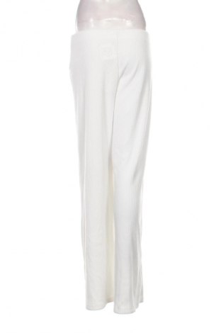 Női nadrág Bershka, Méret XL, Szín Fehér, Ár 5 776 Ft