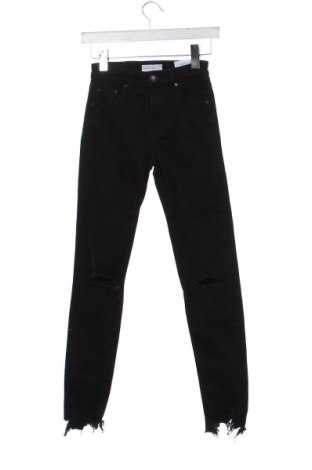Női nadrág Bershka, Méret XS, Szín Fekete, Ár 3 969 Ft