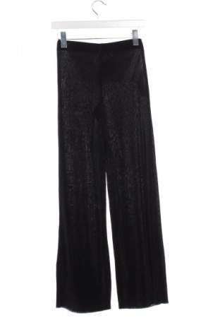 Dámské kalhoty  Bershka, Velikost XS, Barva Černá, Cena  299,00 Kč