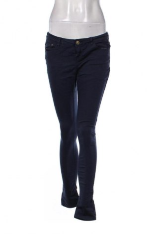 Pantaloni de femei Bershka, Mărime L, Culoare Albastru, Preț 77,17 Lei