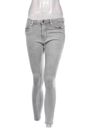 Damenhose Bershka, Größe M, Farbe Grau, Preis 15,00 €