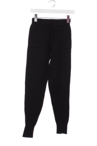 Damskie spodnie Bershka, Rozmiar XS, Kolor Czarny, Cena 67,00 zł