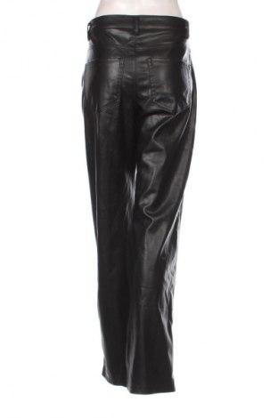 Pantaloni de femei Bershka, Mărime M, Culoare Negru, Preț 123,68 Lei