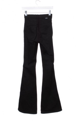 Дамски панталон Dr. Denim, Размер S, Цвят Черен, Цена 15,99 лв.