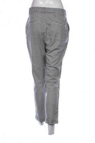 Damenhose Pull&Bear, Größe M, Farbe Mehrfarbig, Preis 23,52 €