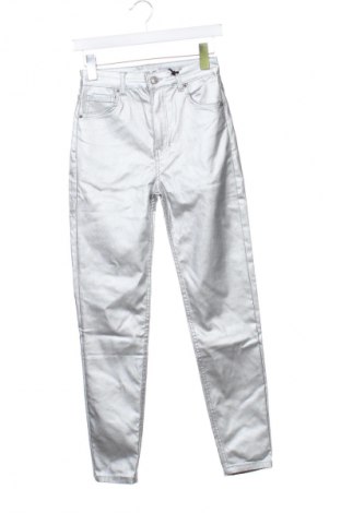 Damenhose Pull&Bear, Größe M, Farbe Silber, Preis 23,53 €