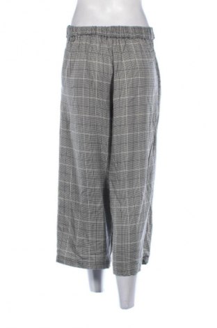 Damskie spodnie Pull&Bear, Rozmiar S, Kolor Kolorowy, Cena 66,39 zł