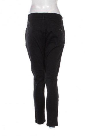 Damenhose Stradivarius, Größe XL, Farbe Schwarz, Preis € 14,83