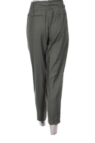 Damenhose Taifun, Größe M, Farbe Grün, Preis 19,99 €