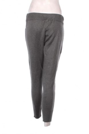 Pantaloni de femei Zara, Mărime M, Culoare Gri, Preț 81,99 Lei